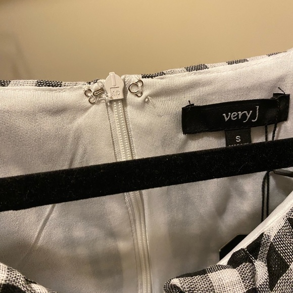 Black and white Mini Dress - Picture 5 of 7